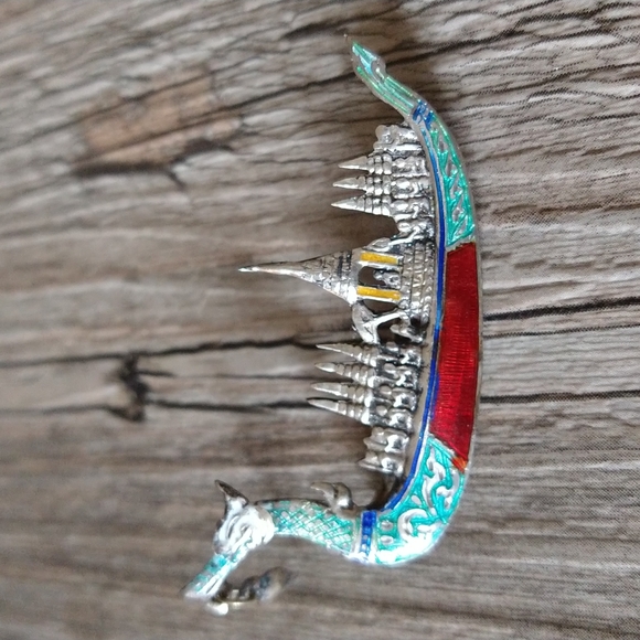 Vintage Sterling Silver Dragon Boat Pin - Picture 5 of 12